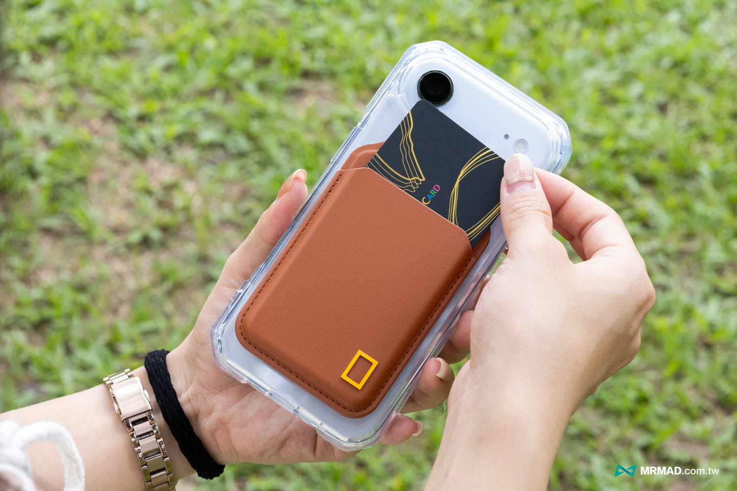 加碼配件：MagSafe Card Wallet Stand磁吸卡夾支架2