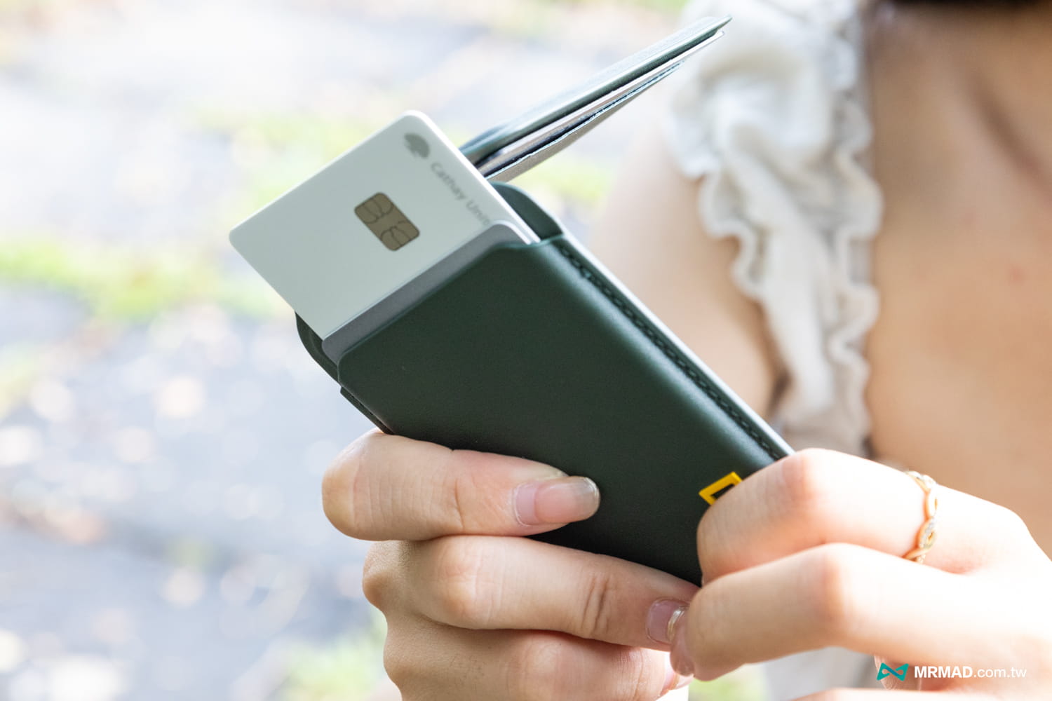 加碼配件：MagSafe Card Wallet Stand磁吸卡夾支架3