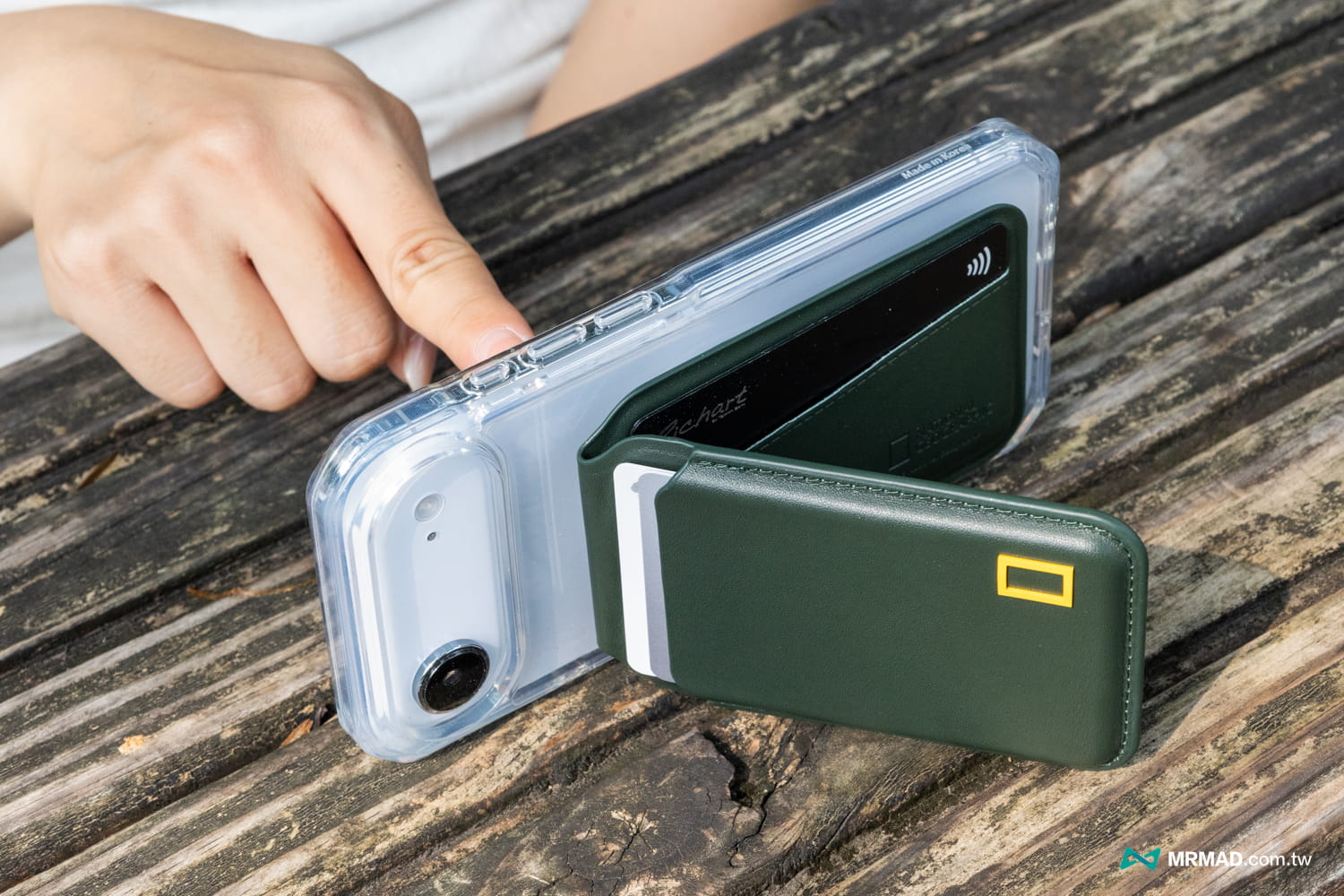 national geographic iphone17 case unboxing 64