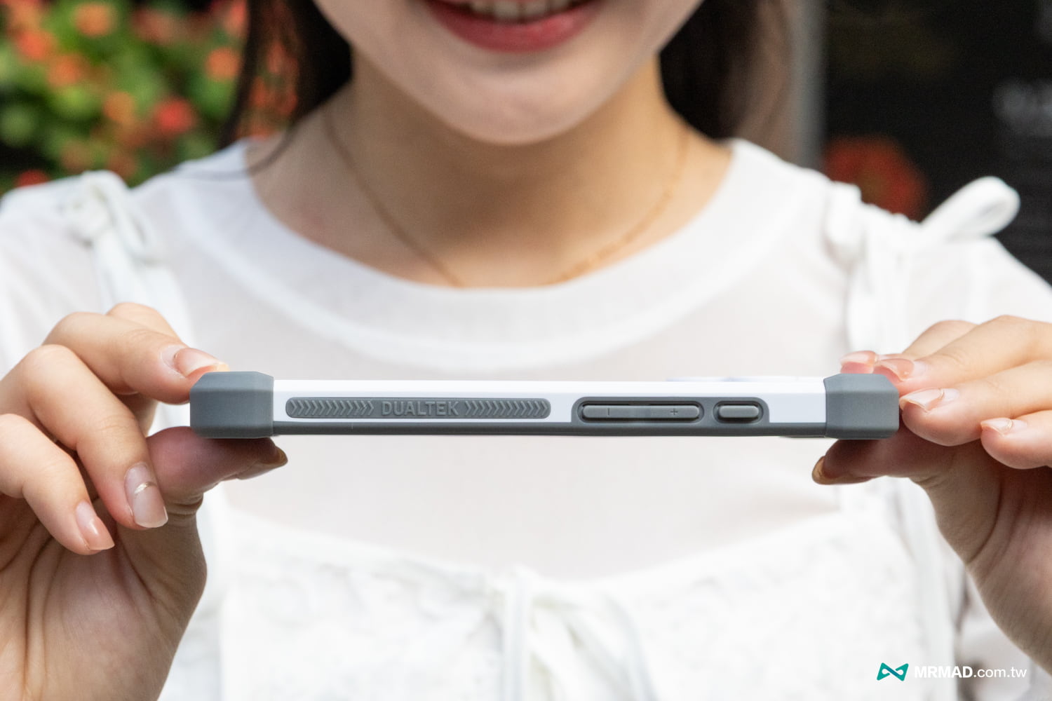 普格爾坦克軍規 iPhone 17 保護殼2