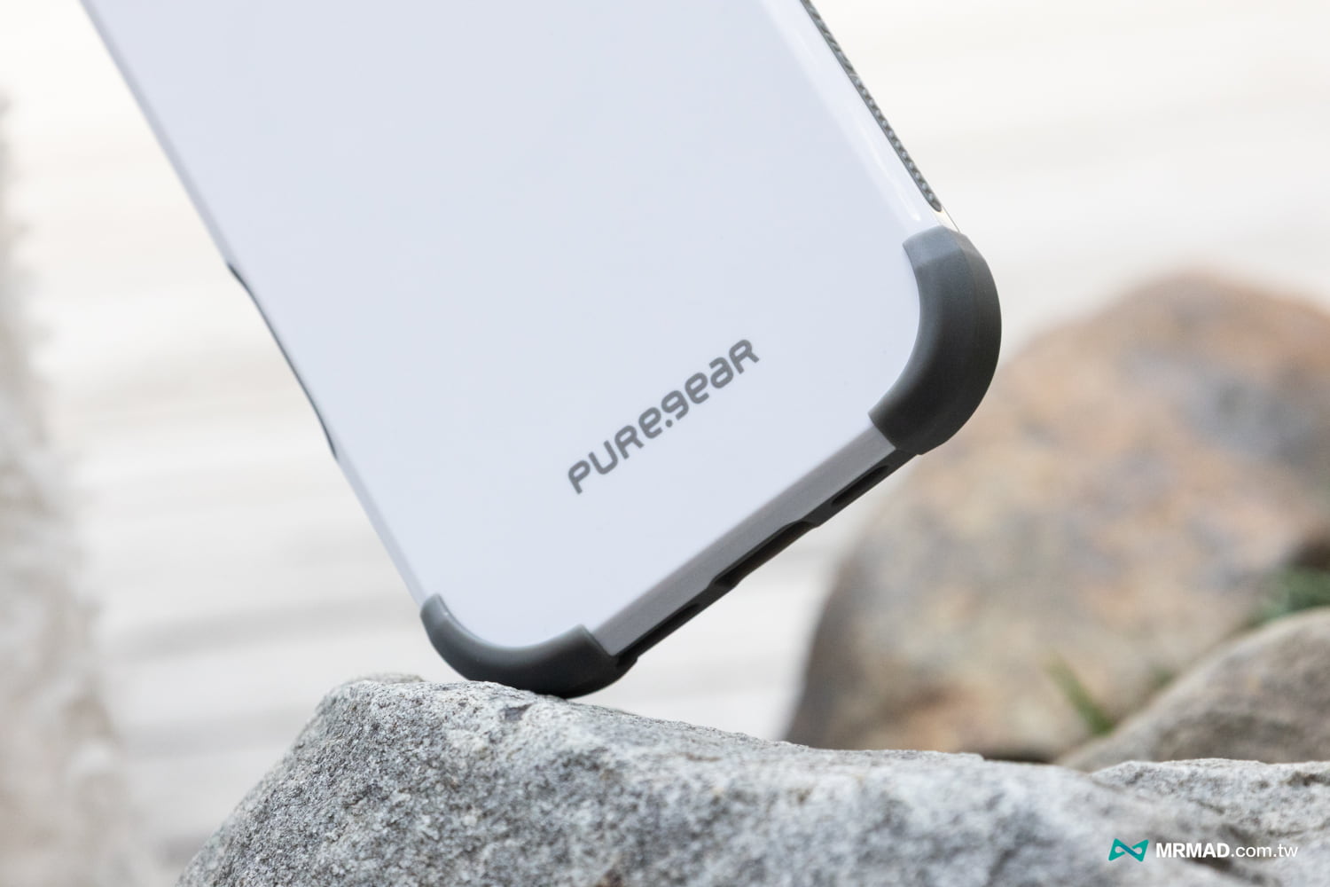 普格爾坦克軍規 iPhone 17 保護殼5