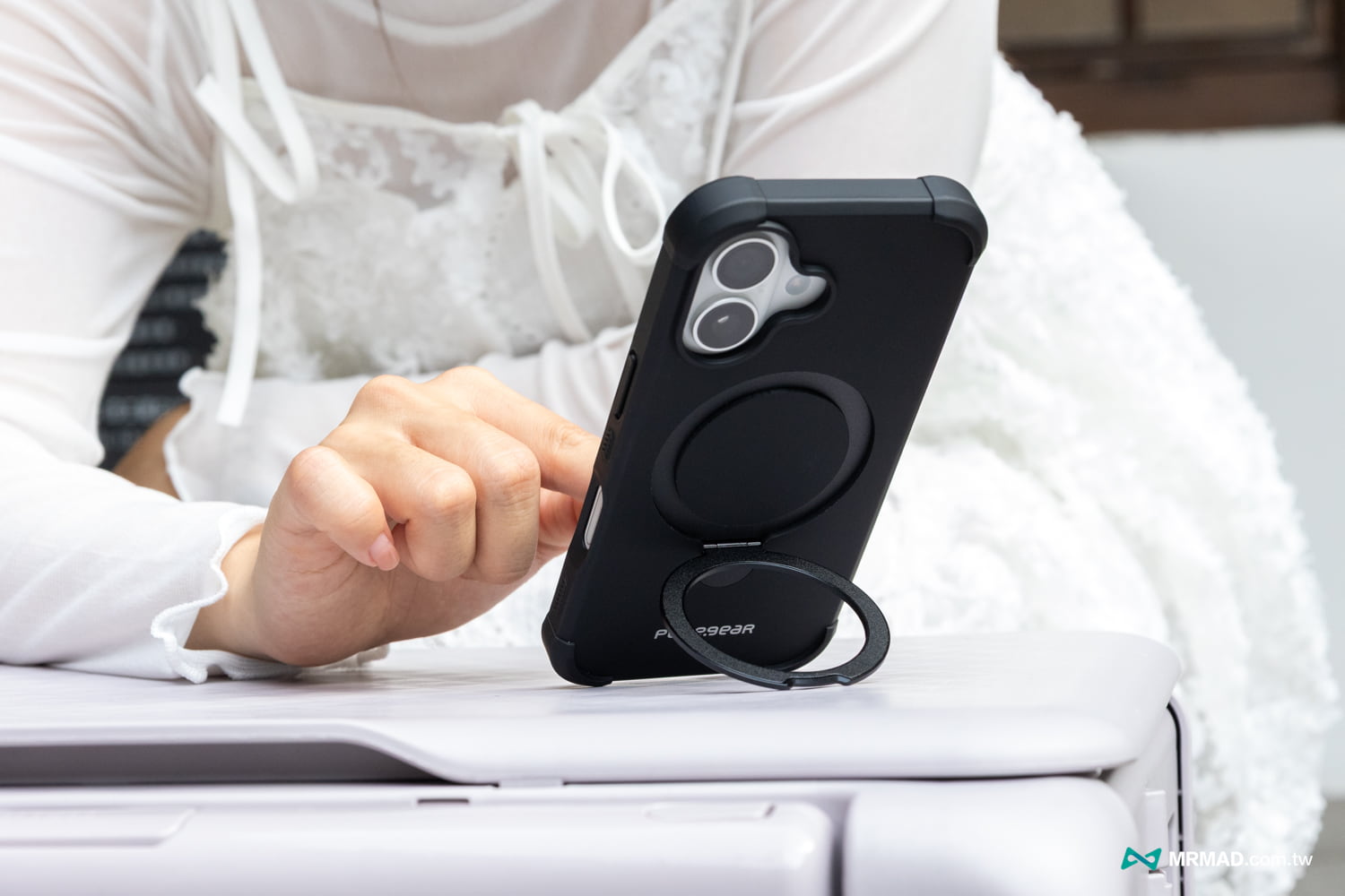 普格爾坦克軍規 iPhone 17 磁吸支架防摔殼2