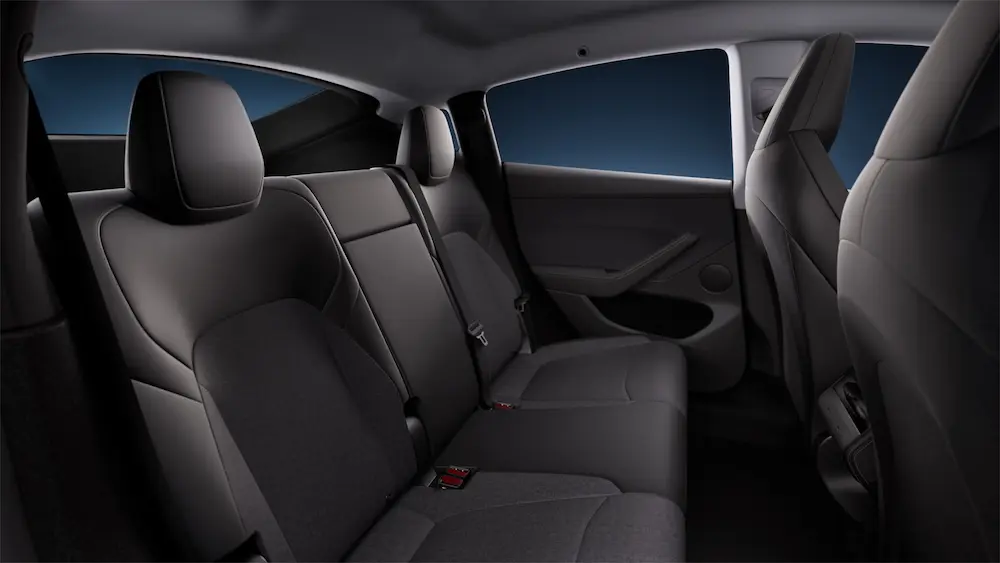 Model Y 標準版內裝大量簡化11項裝備豪華感更少 1