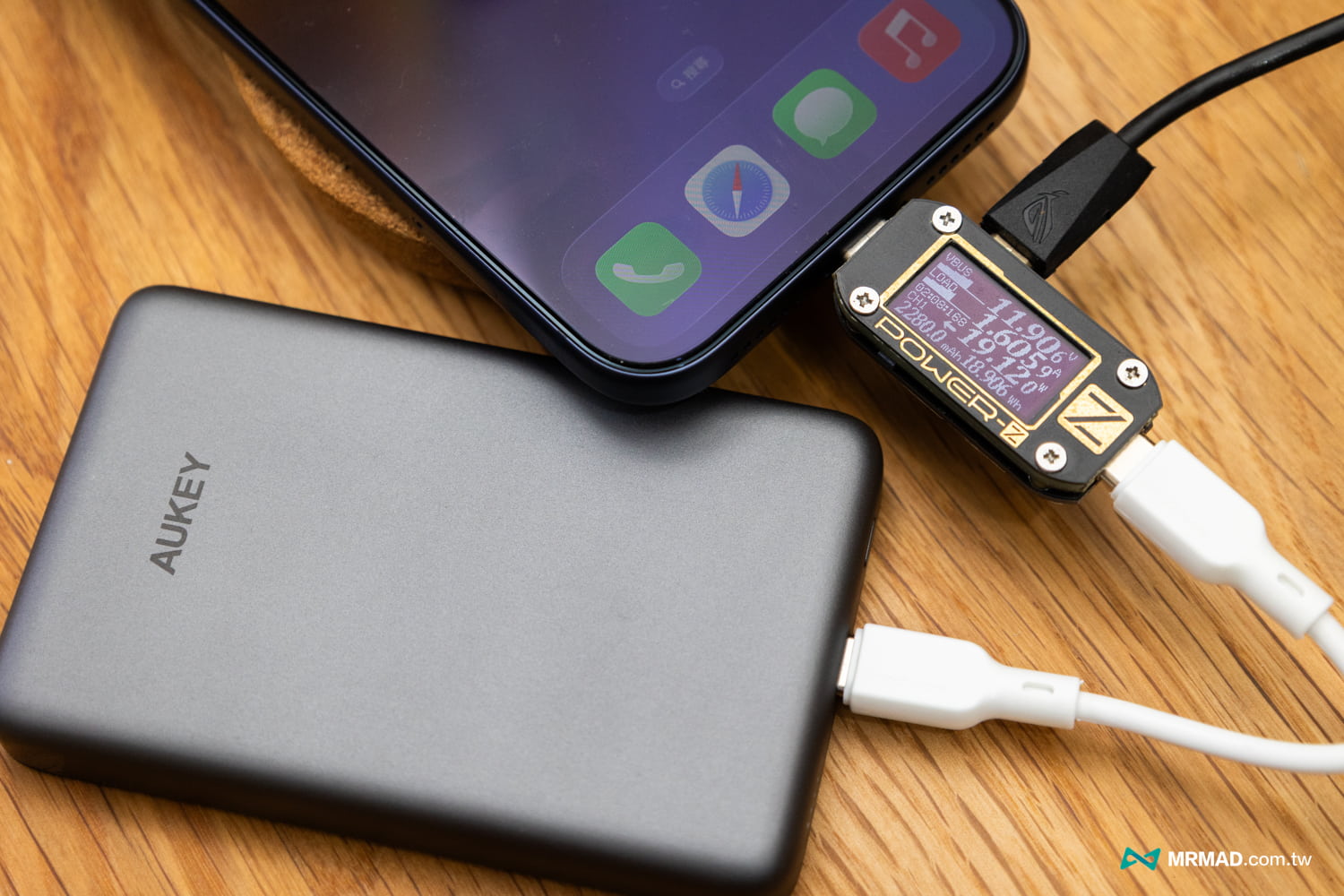 AUKEY Magfusion Qi2磁吸行動電源評測18