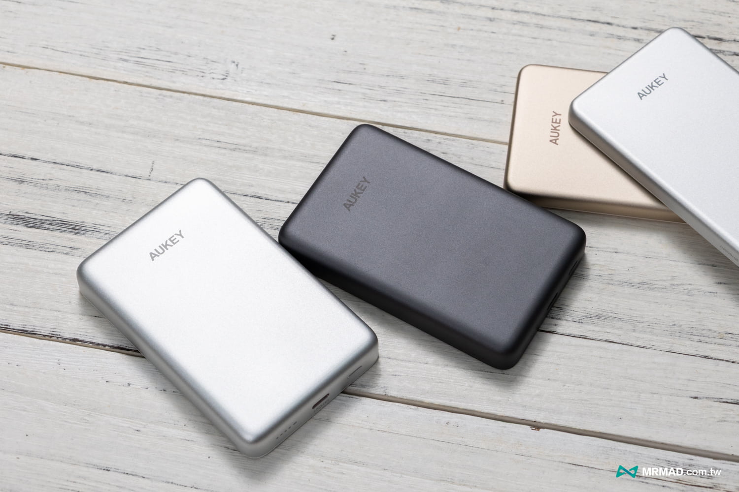 AUKEY Magfusion Qi2磁吸行動電源評測2