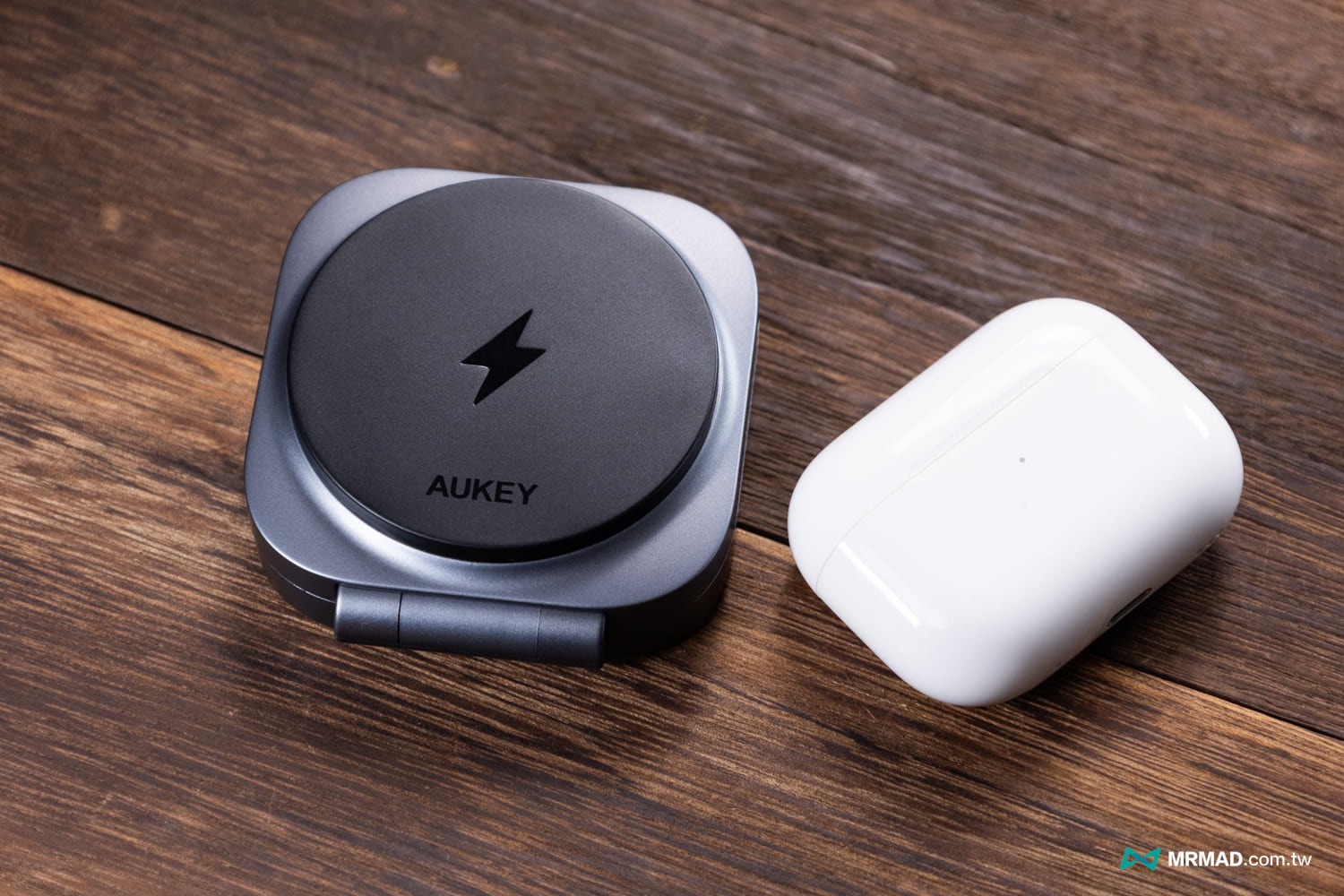 AUKEY MC211 MagFusion L 二合一 Qi2磁吸折疊式充電座2
