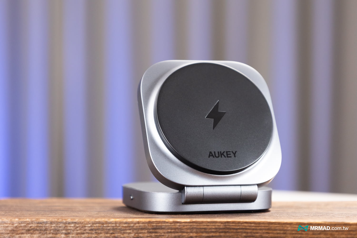 AUKEY MC211 MagFusion L 二合一 Qi2磁吸折疊式充電座5