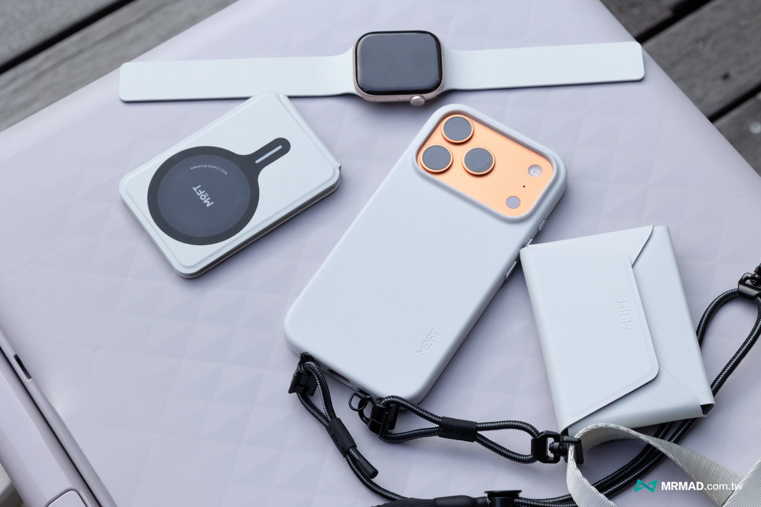 moft iphone 17 case unboxing 1