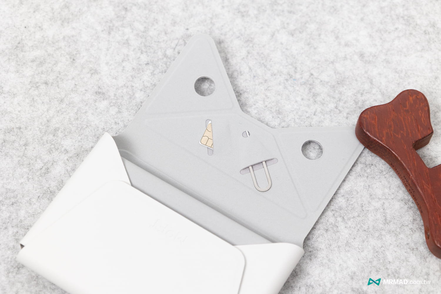 MOFT 多功能磁吸卡包 MOVAS開箱5