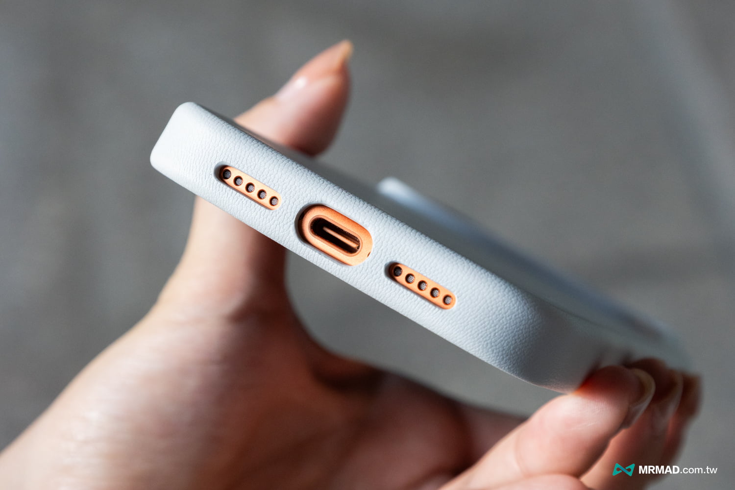 MOFT i17 皮革磁力保護殼 MOVAS開箱3