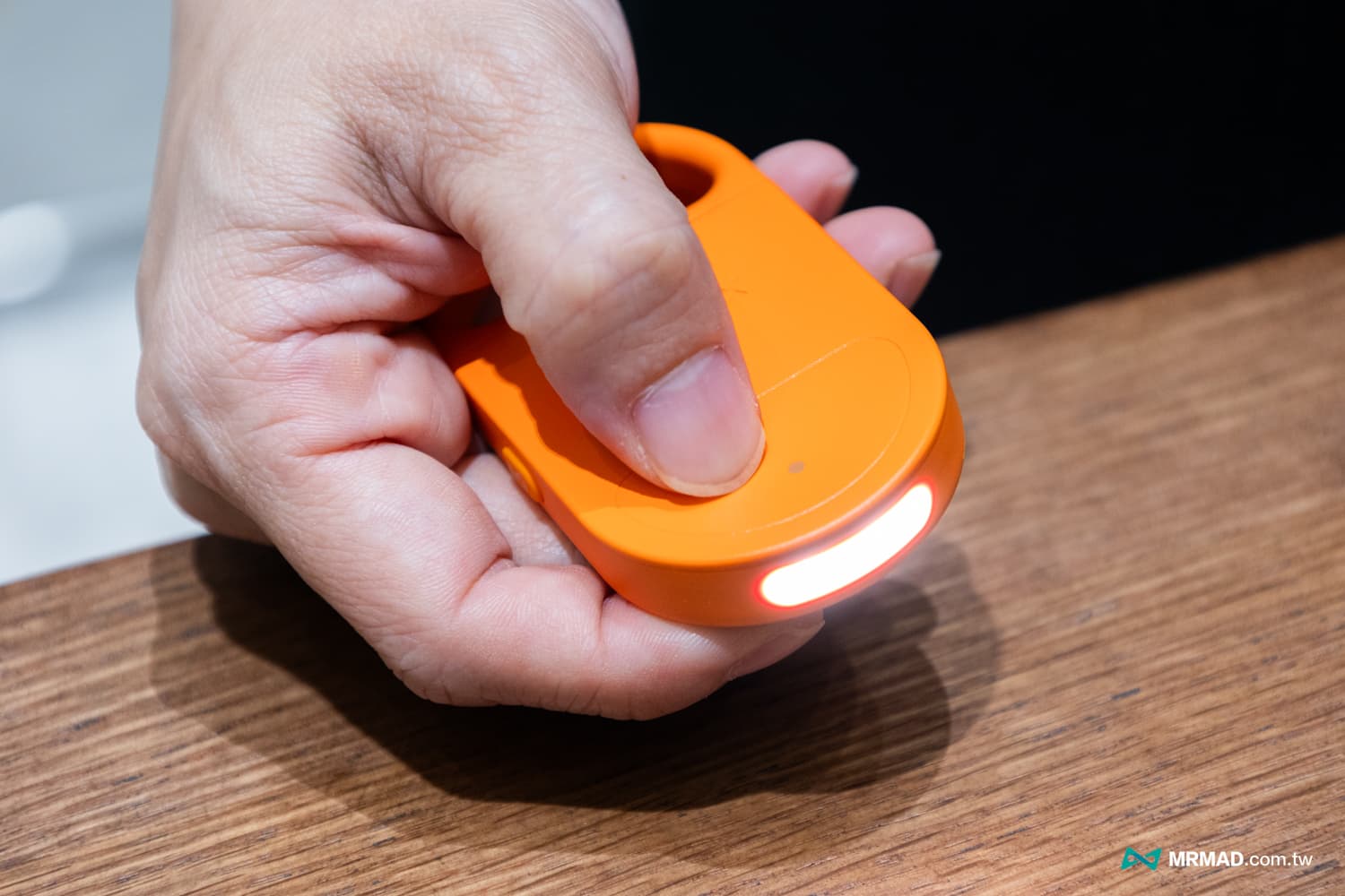 pinbuzz review unboxing anti theft alarm tracker a10