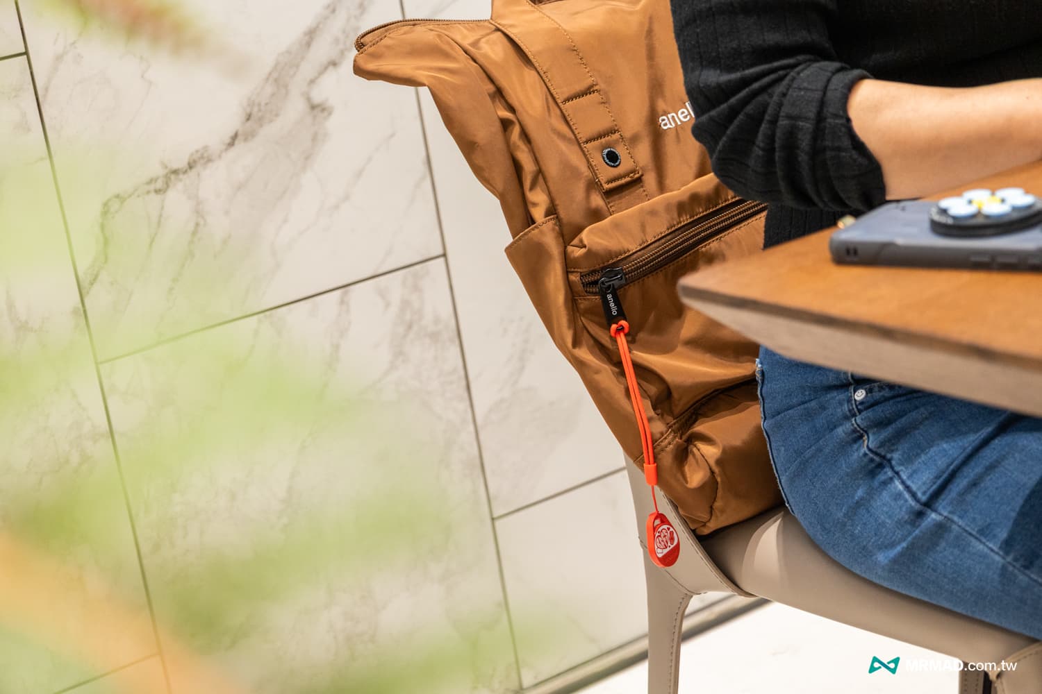 pinbuzz review unboxing anti theft alarm tracker a16