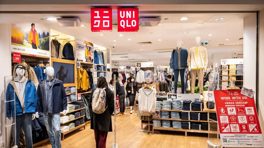 uniqlo sale schedule price history tips a1