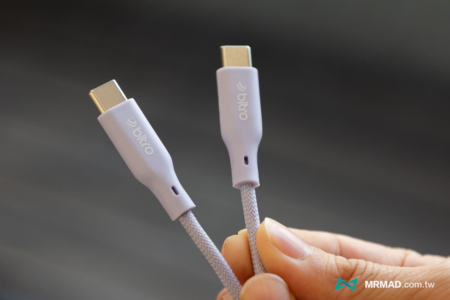 bitro GaN 150W 充電器開箱與外觀設計9