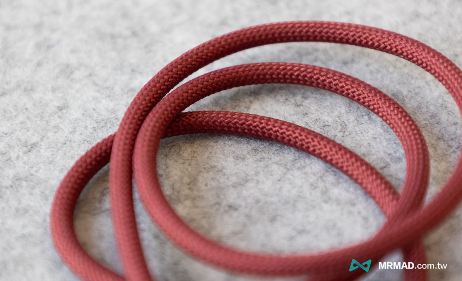 bitro GaN 150W 充電器開箱與外觀設計13