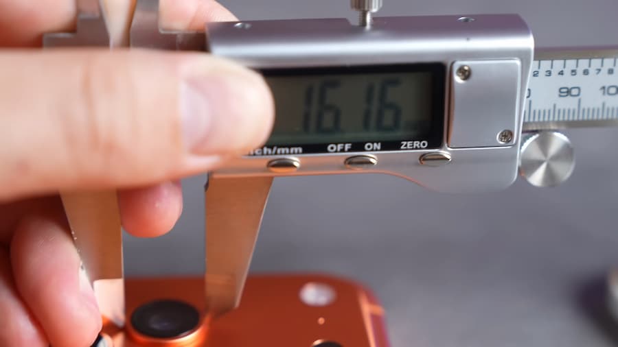 鏡頭更大和高度更凸 2