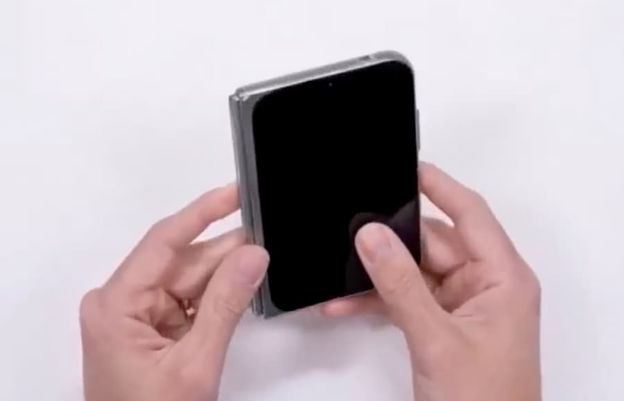 破解偽造iPhone摺疊手機開箱影片 3