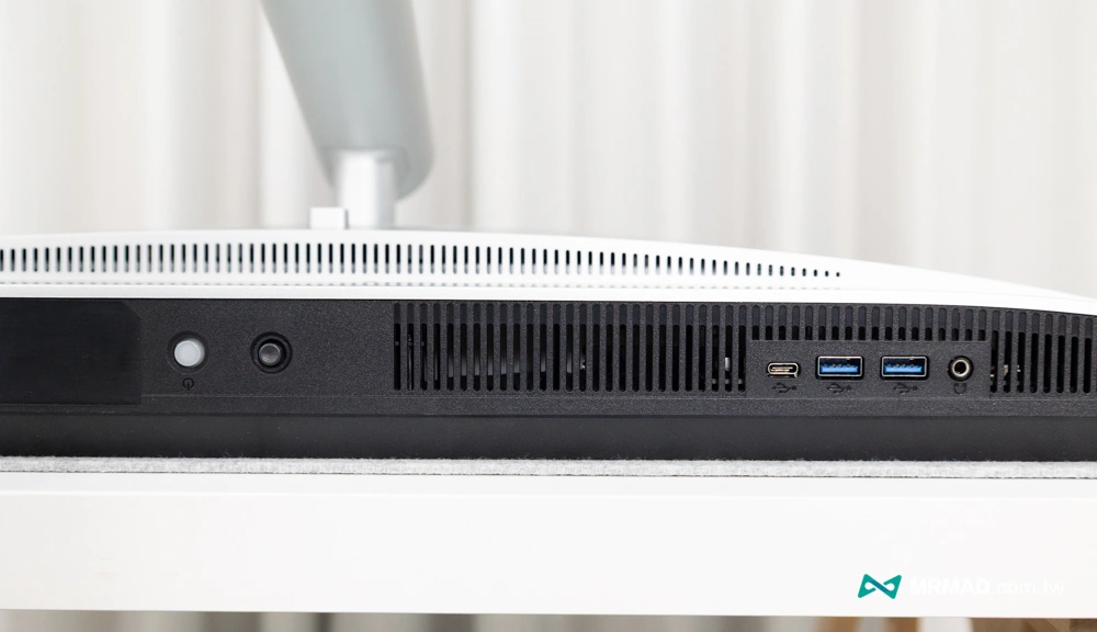 一線整合桌面方案Thunderbolt 4 + 96W 供電6