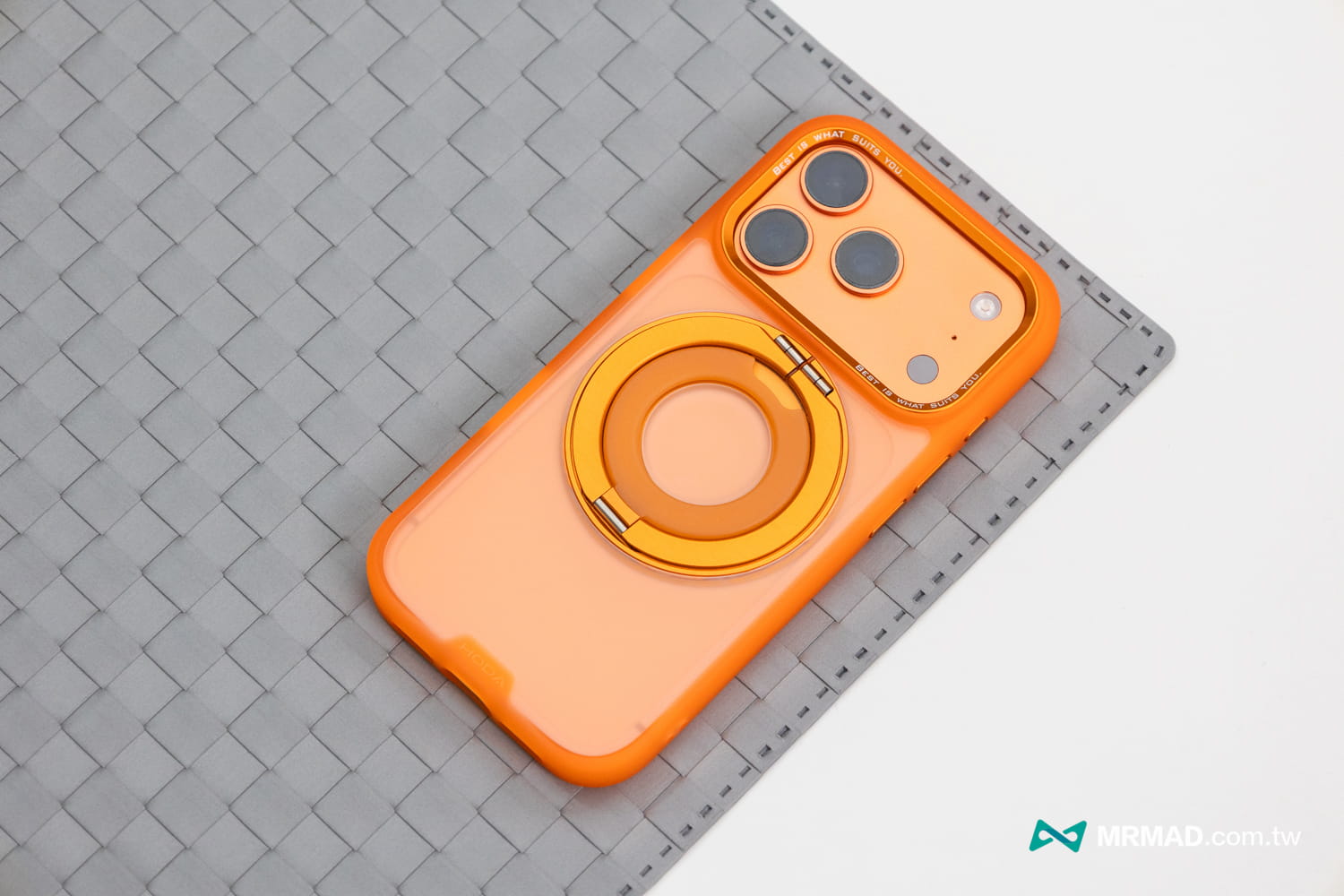 hoda iPhone 17 柔石支架指環手機殼開箱 3