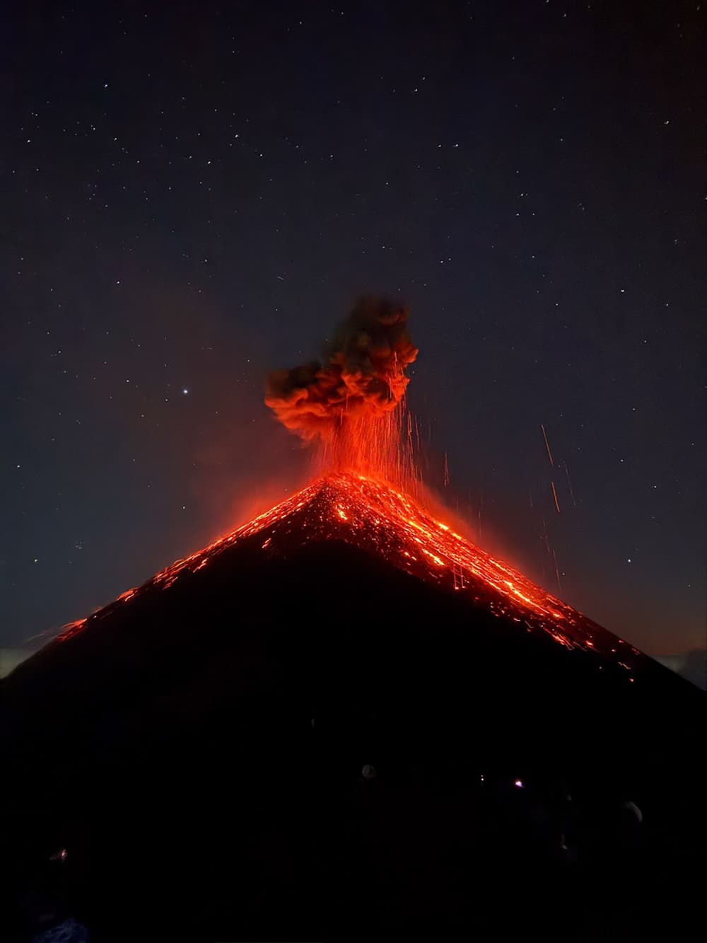 2026 IPPAWARDS 年度總冠軍:iPhone 15 Pro捕捉火山爆發震撼瞬間