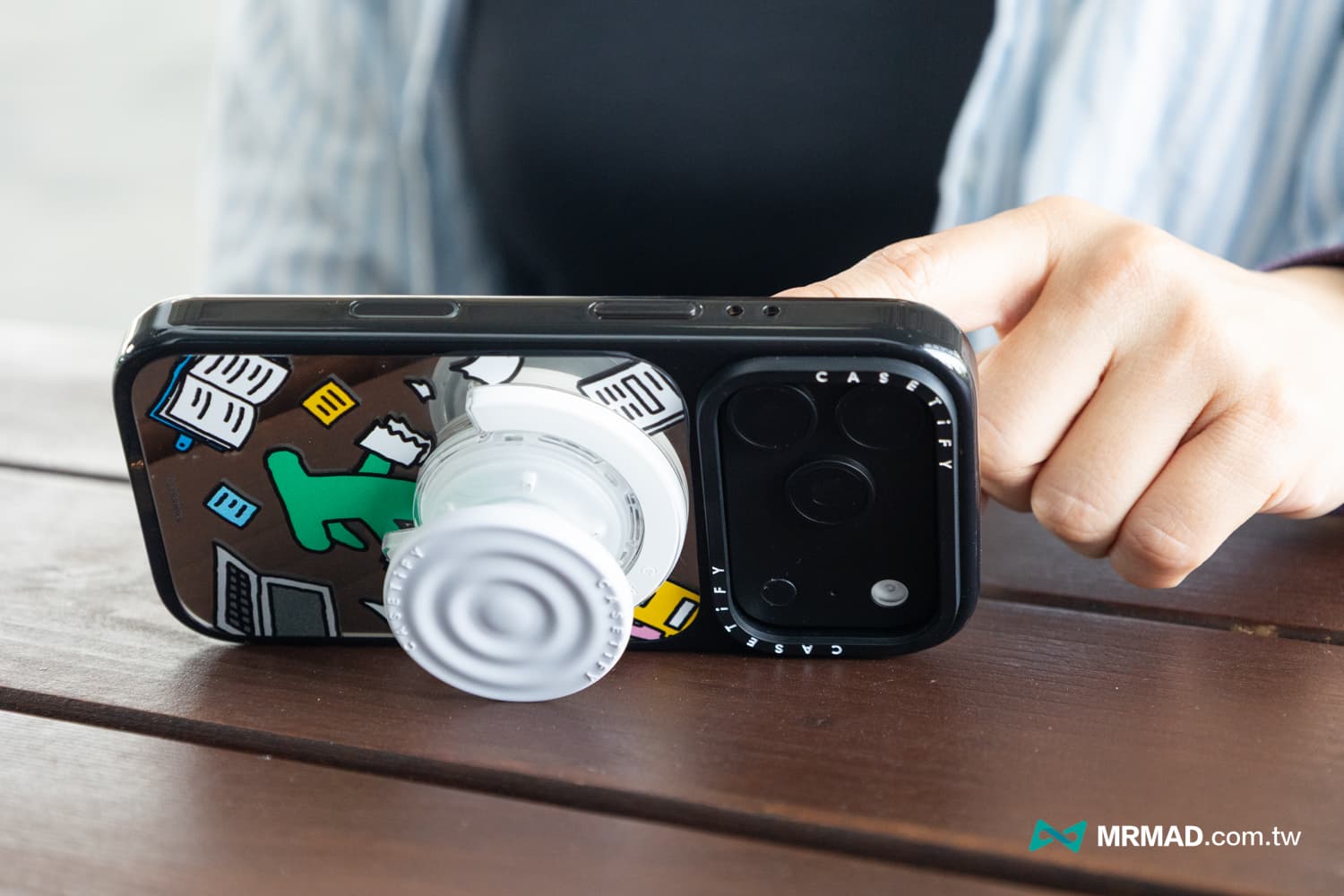 Snappy™ MagSafe 兼容波紋氣囊手機支架開箱4