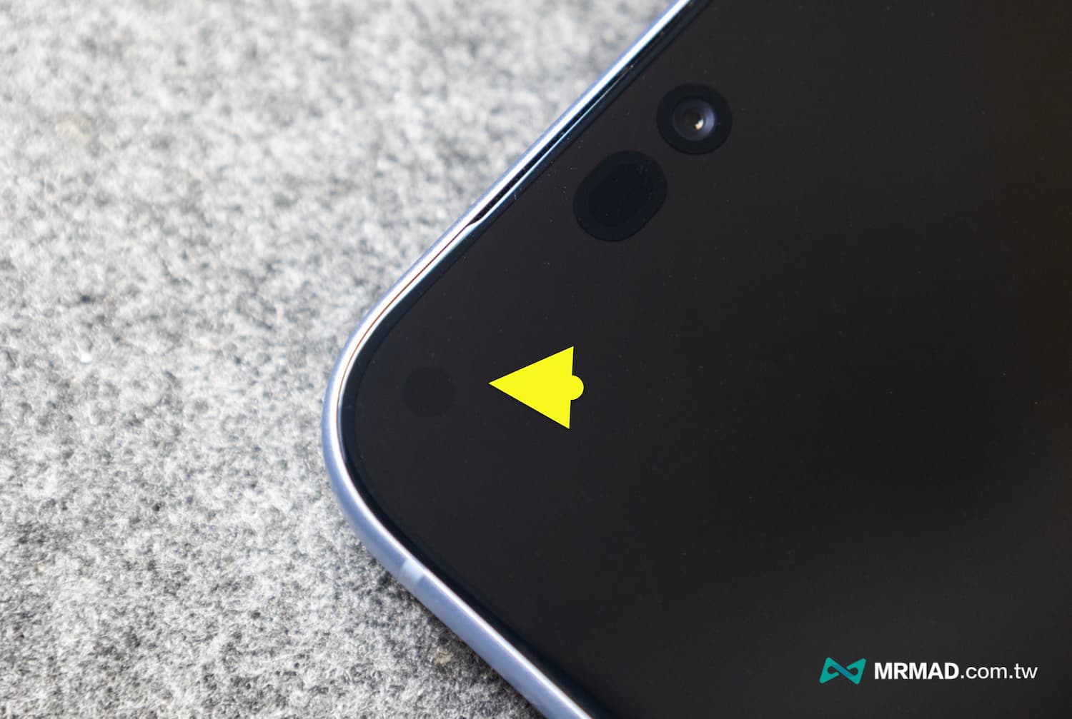 動態島終於縮小，背後其實是螢幕下 Face ID 技術 1