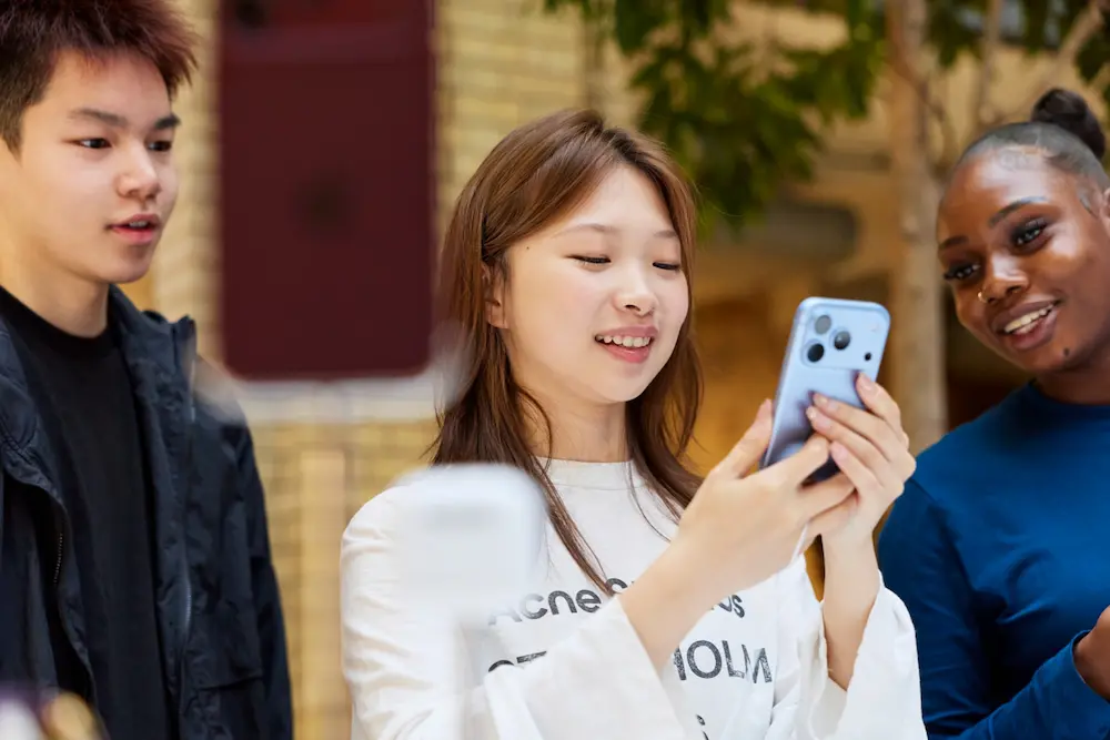 where to buy iphone online vs in store a3