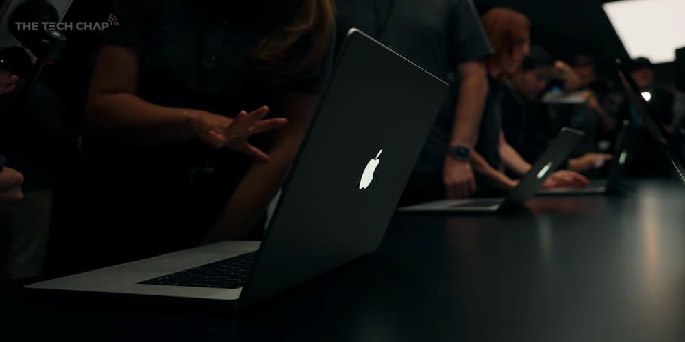 新舊款MacBook發光蘋果Logo差在哪裡 2